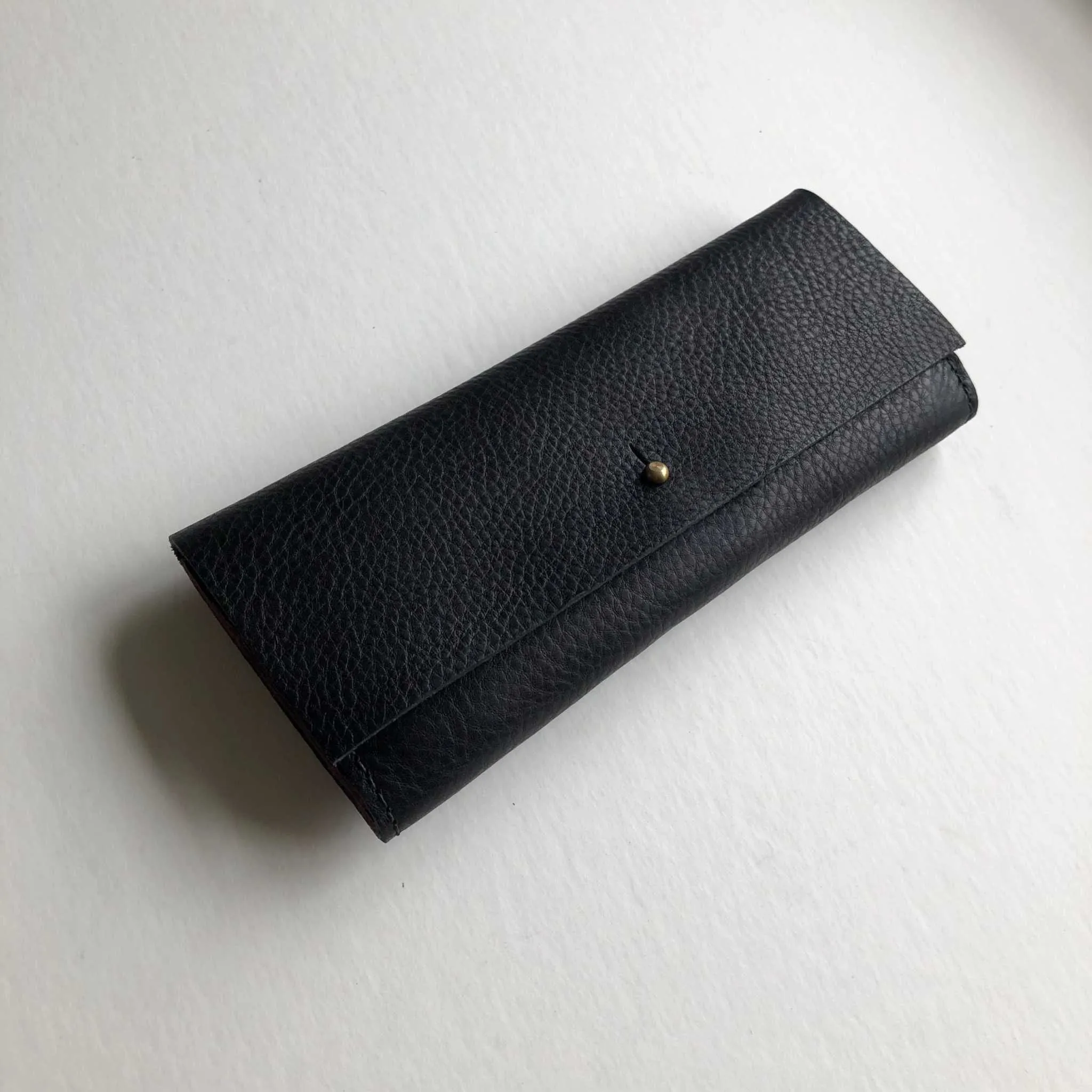 Nomad Midi Leather Folding Wallet in Black or Tan