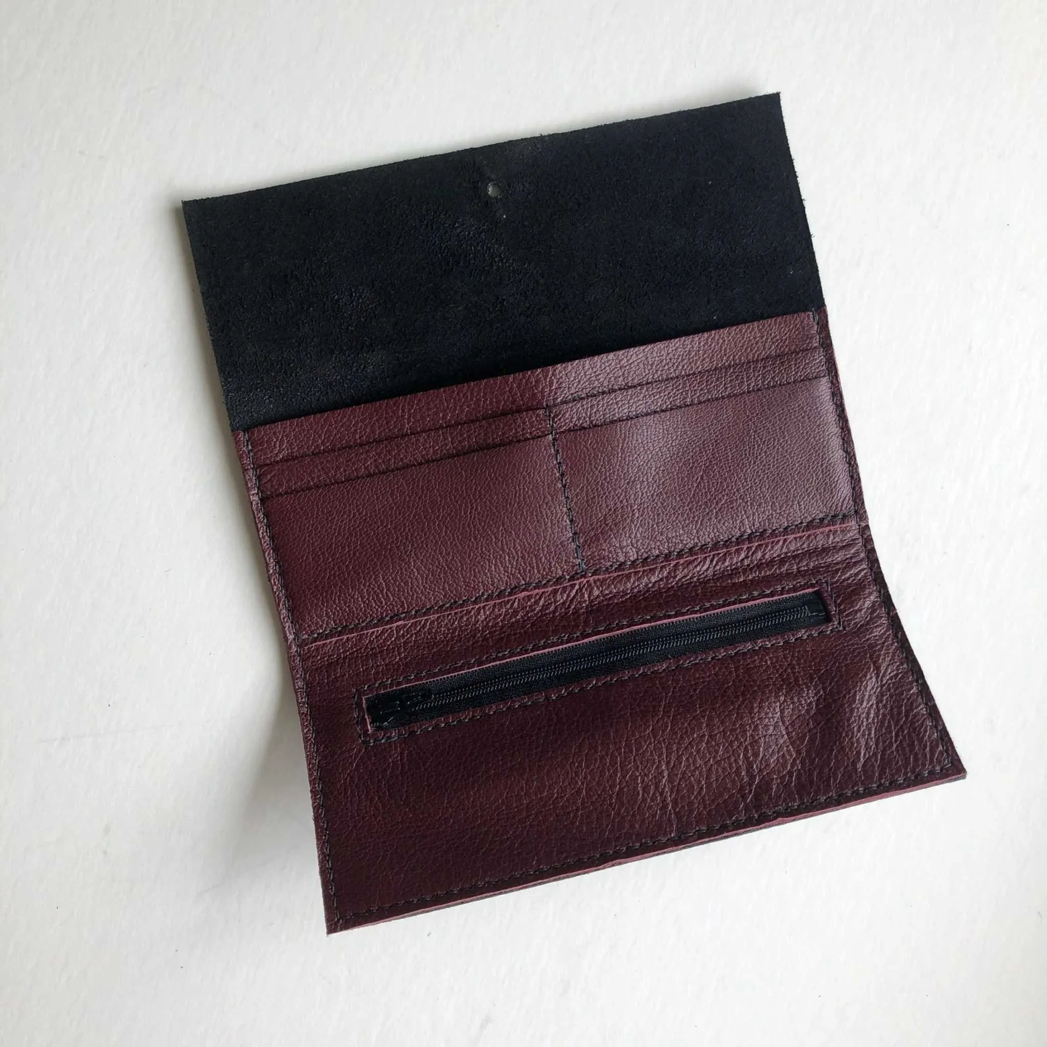 Nomad Midi Leather Folding Wallet in Black or Tan